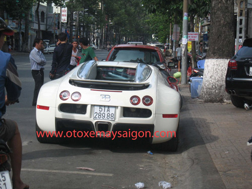 "Quái vật" Bugatti Veyron đi "tắm nắng" Sài Thành - 9
