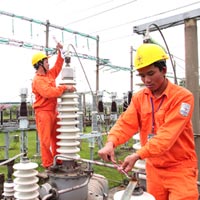 Tin tức trong ngày - Lại "phập phồng" nỗi lo tăng giá điện