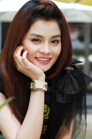 Sao Việt cùng tuổi: Ai trẻ trung hơn? - 14