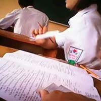 Giáo dục - du học - Vụ ném đáp án: Đình chỉ chủ tịch hội đồng
