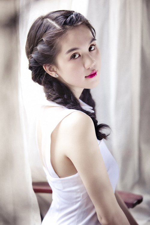 Sao Việt cùng tuổi: Ai trẻ trung hơn? - 25