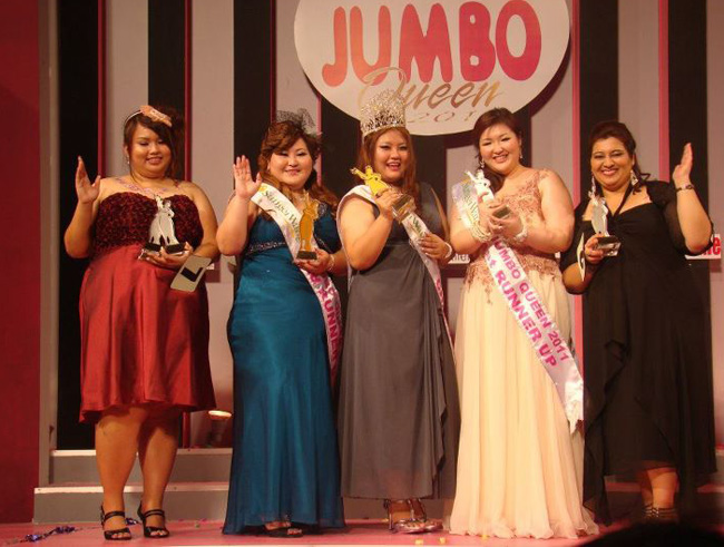 Vào ngày 1/11/2011, tại thủ đô Kuala Lumpur, Malaysia đã diễn ra cuộc thi hoa hậu béo mang tên \'Jumbo Queen\'.