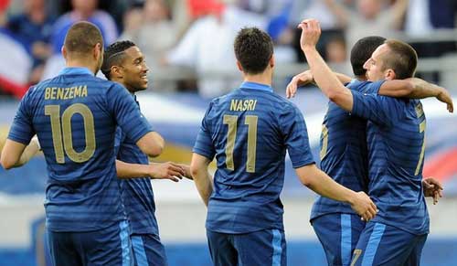 Euro 2012: Mưa tiền thưởng nếu VĐ - 1