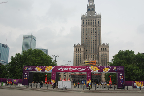 Euro 2012: Thăm Fanzone Warszawa trước giờ G - 8