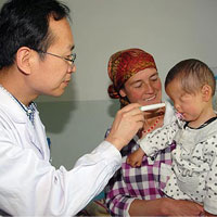 Tin tức trong ngày - Trung Quốc: Cậu bé chào đời không có mắt