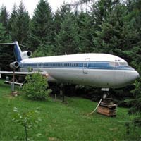 Phi thường - kỳ quặc - Ngôi nhà trong chiếc máy bay giữa rừng