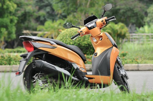 Xuất hiện đối thủ nặng ký mới của Honda SH - 7