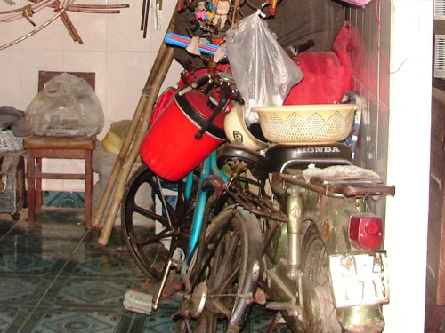 Lại nổ bình khí, 2 người thương vong - 2