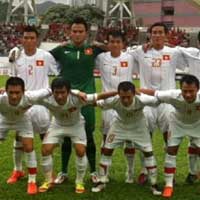 Bóng đá - ĐTVN thắng, trợ lý Hoàng Anh Tuấn bị báo chí Hongkong “quây”