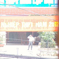 Giáo dục - du học - Thêm clip nhốn nháo ở môn thi Văn