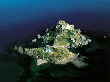 12 ngôi nhà "dị" nhất thế giới - 12