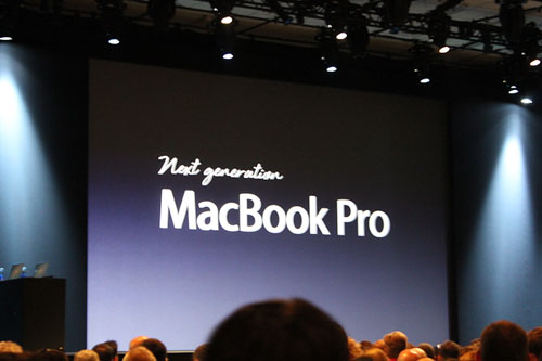 MacBook Pro 15 inch siêu phân giải ra mắt - 1
