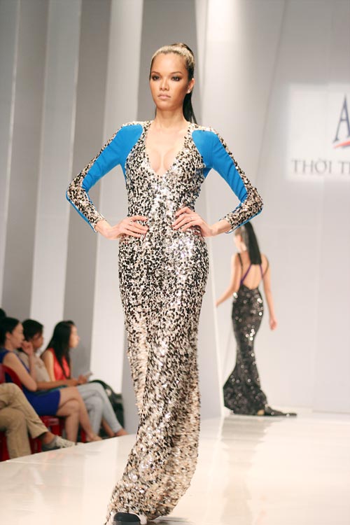 Hồng Quế chạy show sau kỳ thi - 5