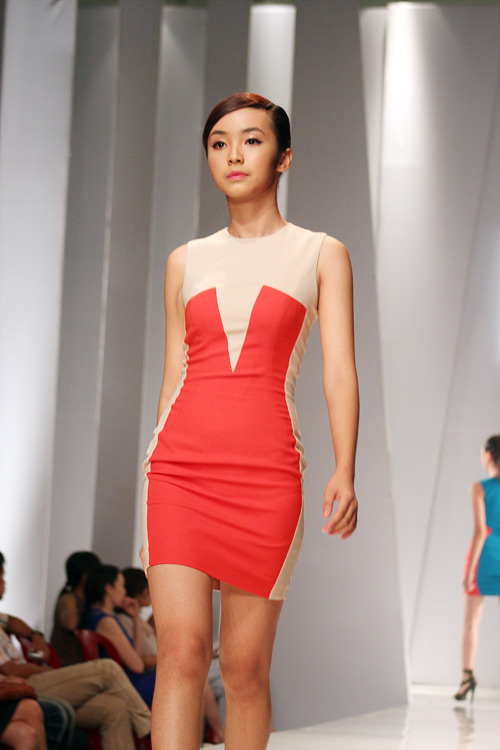 Hồng Quế chạy show sau kỳ thi - 13