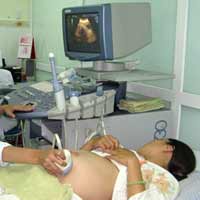 Sức khỏe đời sống - Suýt mất con vì “siêu âm vườn”