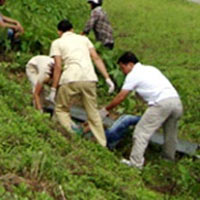 Pháp luật - Lạnh lùng giết vợ rồi vứt xác ra bờ đê