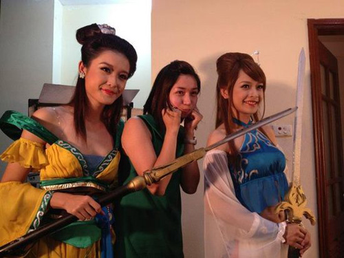 Phương Trinh 'nóng' trong cosplay game - 11