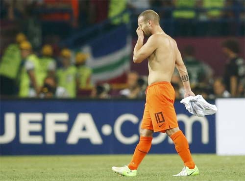 Sneijder khóc vì Hà Lan thua trận - 3