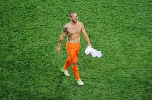 Sneijder khóc vì Hà Lan thua trận - 4