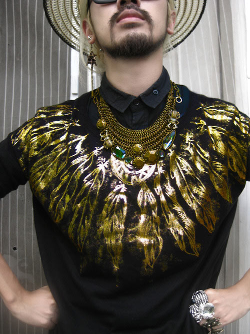 Chàng trai độc, dị với "hoa lá cành" - 16