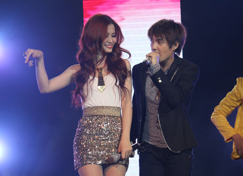 Phương Thanh  đầy "lửa" trên sân khấu - 10