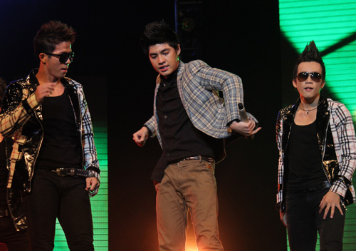 Phương Thanh  đầy "lửa" trên sân khấu - 16