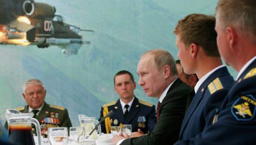 Putin: Nga cần có máy bay ném bom tầm xa - 1