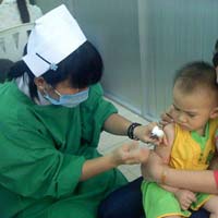 Sức khỏe đời sống - Tù mù... với dịch vụ tiêm vắc-xin