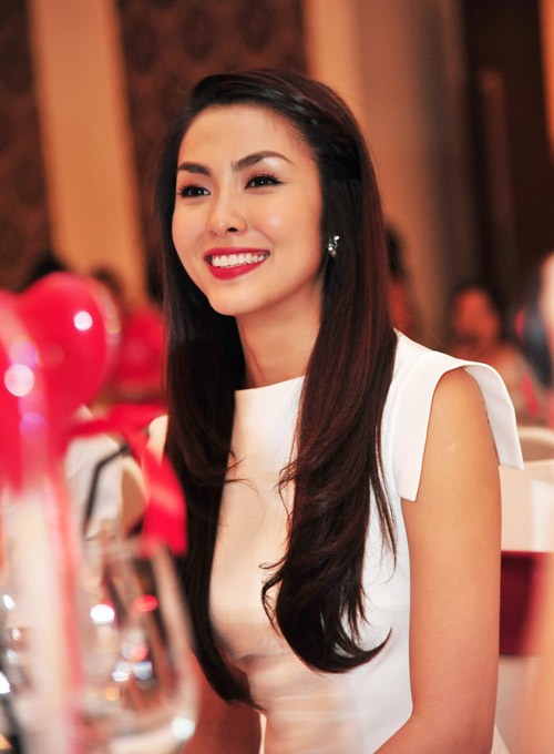 Mỹ nhân đắt giá cũng nhờ… thế đứng - 16