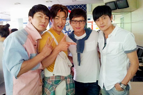 Chuyện tình 1 cm trên ghế sofa - 6