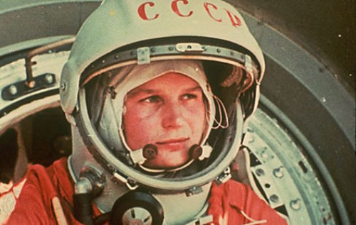 Những phụ nữ đầu tiên bay vào vũ trụ - 1