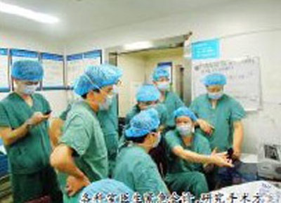 TQ: Hi hữu cọc gỗ xuyên dọc người vẫn sống - 2