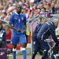 Bóng đá - “Nội soi” ĐT Italia: Tối át sáng