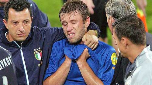 ĐT Italia: Ám ảnh nước mắt Cassano - 1