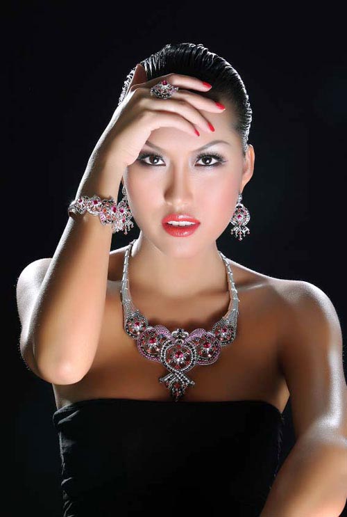 Giai nhân "lên đời" nhan sắc nhờ... răng - 13