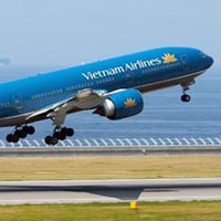 Tin tức trong ngày - Bão, Vietnam Airlines hủy gần 50 chuyến bay