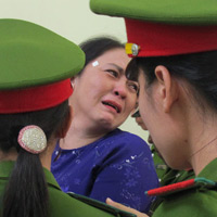 Tin tức trong ngày - Vụ nhà báo Hoàng Hùng: Hồ sơ sai lệch?