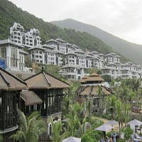 Tài chính - Bất động sản - Đại gia đổ tiền xây khách sạn sang