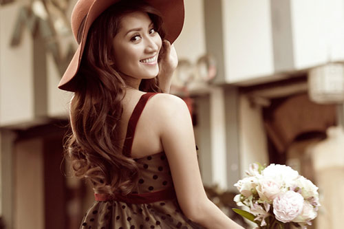 Khánh Thi cười trừ trước tin hẹn hò Dũng "khùng" - 2