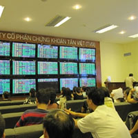 Tài chính - Bất động sản - Chứng khoán hết thời sóng “chém gió”