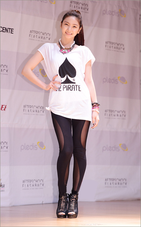 Sao Hàn bị chê sành điệu... nửa mùa - 14