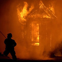 Tin tức trong ngày - Hỏa hoạn trong đêm, 1 nhà 3 người chết cháy