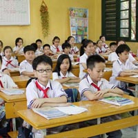 Giáo dục - du học - Chi trăm triệu cho con học trường điểm