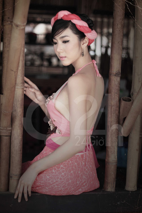 Ngọc Quyên khoe trọn lưng trần - 8