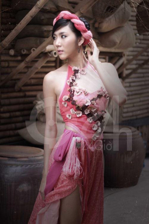 Ngọc Quyên khoe trọn lưng trần - 6