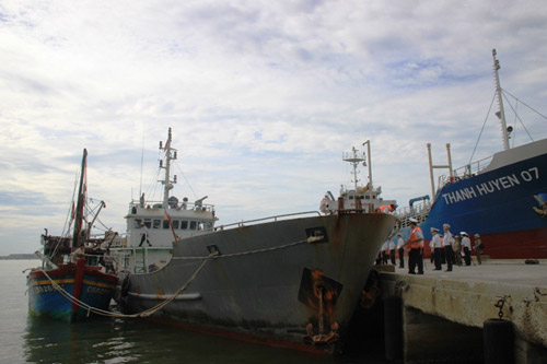 Tàu cá thoát nạn sau 4 ngày dạt trên biển - 2