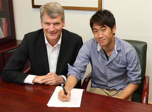 Kagawa chính thức gia nhập MU - 2