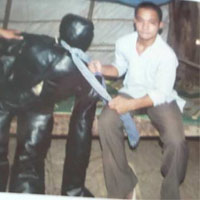 Pháp luật - Sát hại vợ vì cố tình đi làm tiếp viên