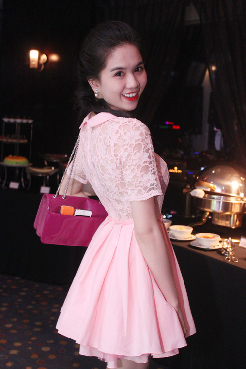 Ngọc Trinh ngọt ngào như chiếc kẹo - 3