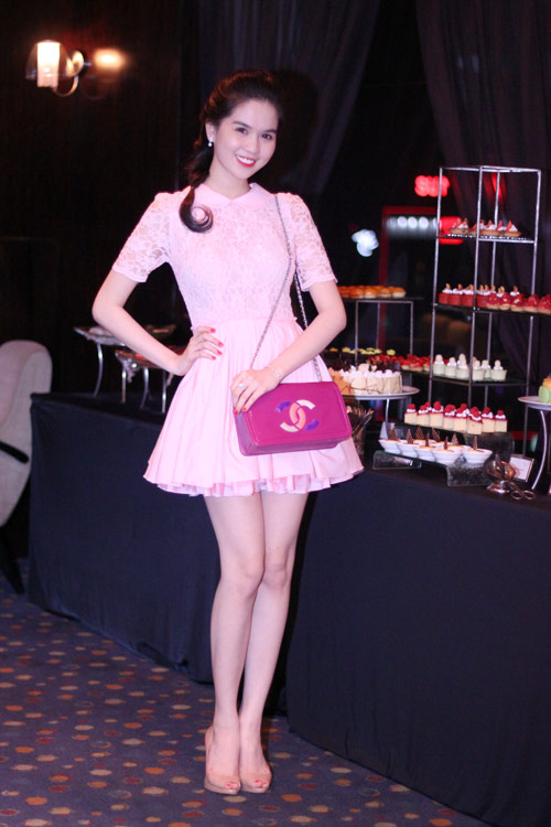 Ngọc Trinh ngọt ngào như chiếc kẹo - 4